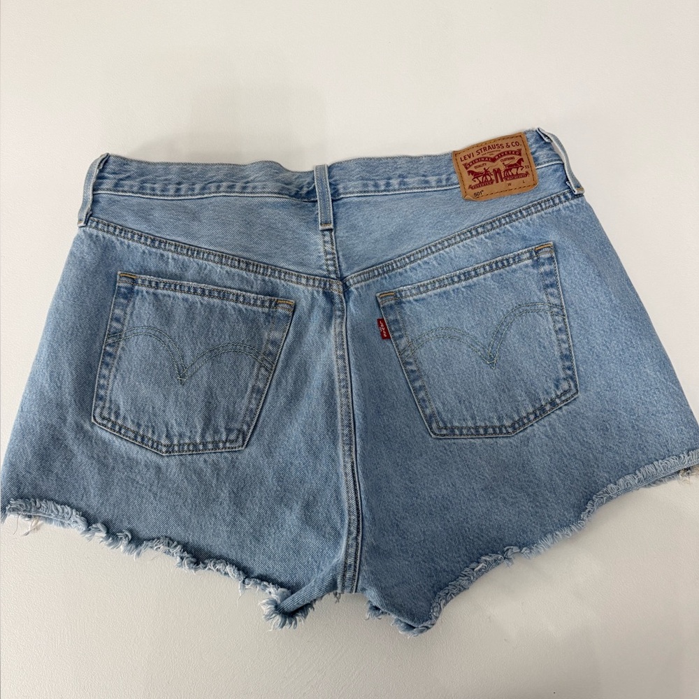 Levi's Light Blue Cutoff Denim Shorts - Picture 2 of 6